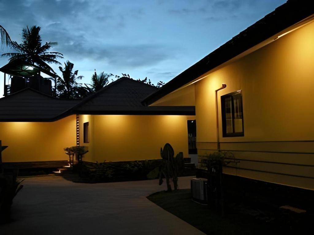 Tanisa Resort Chumphon Exterior foto