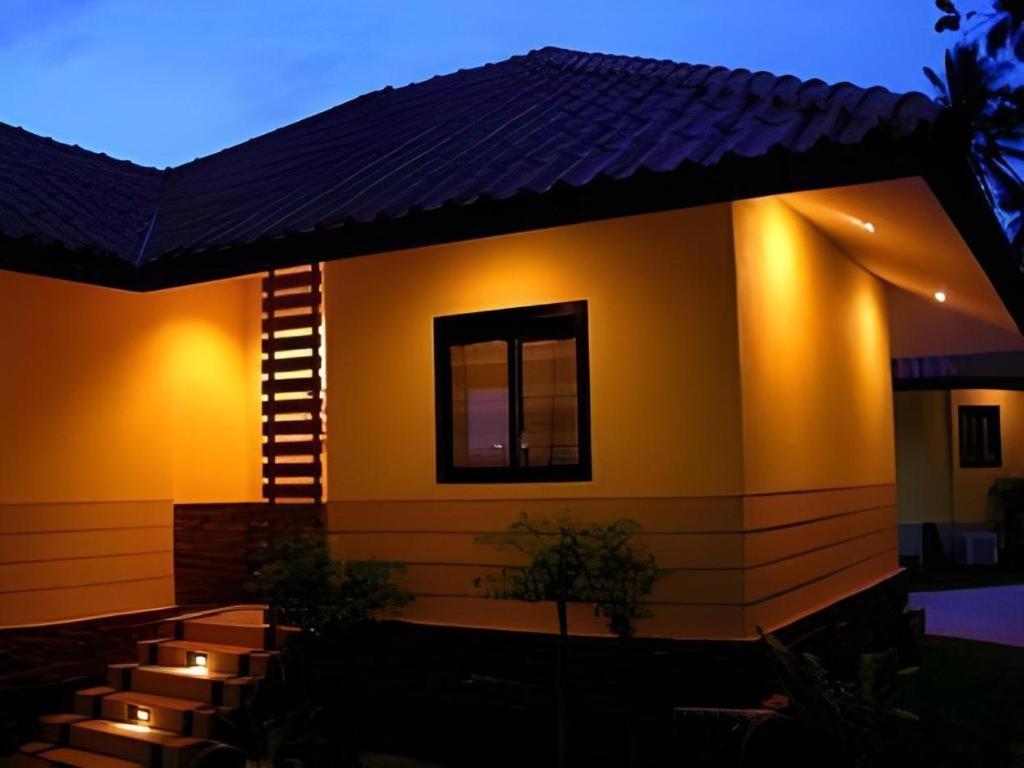 Tanisa Resort Chumphon Exterior foto