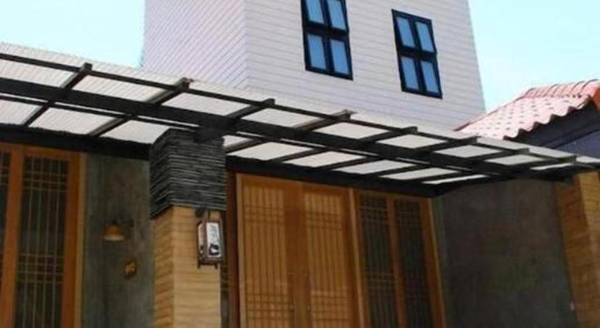 Tanisa Resort Chumphon Exterior foto