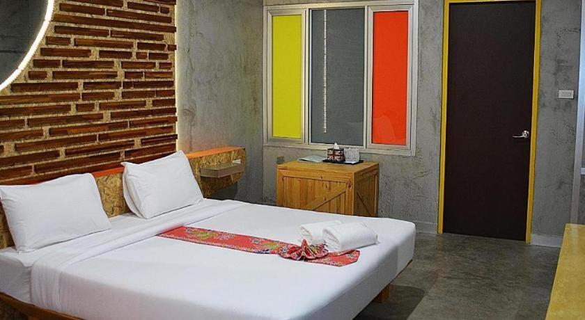 Tanisa Resort Chumphon Exterior foto
