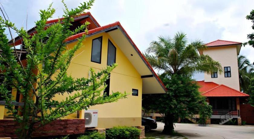 Tanisa Resort Chumphon Exterior foto